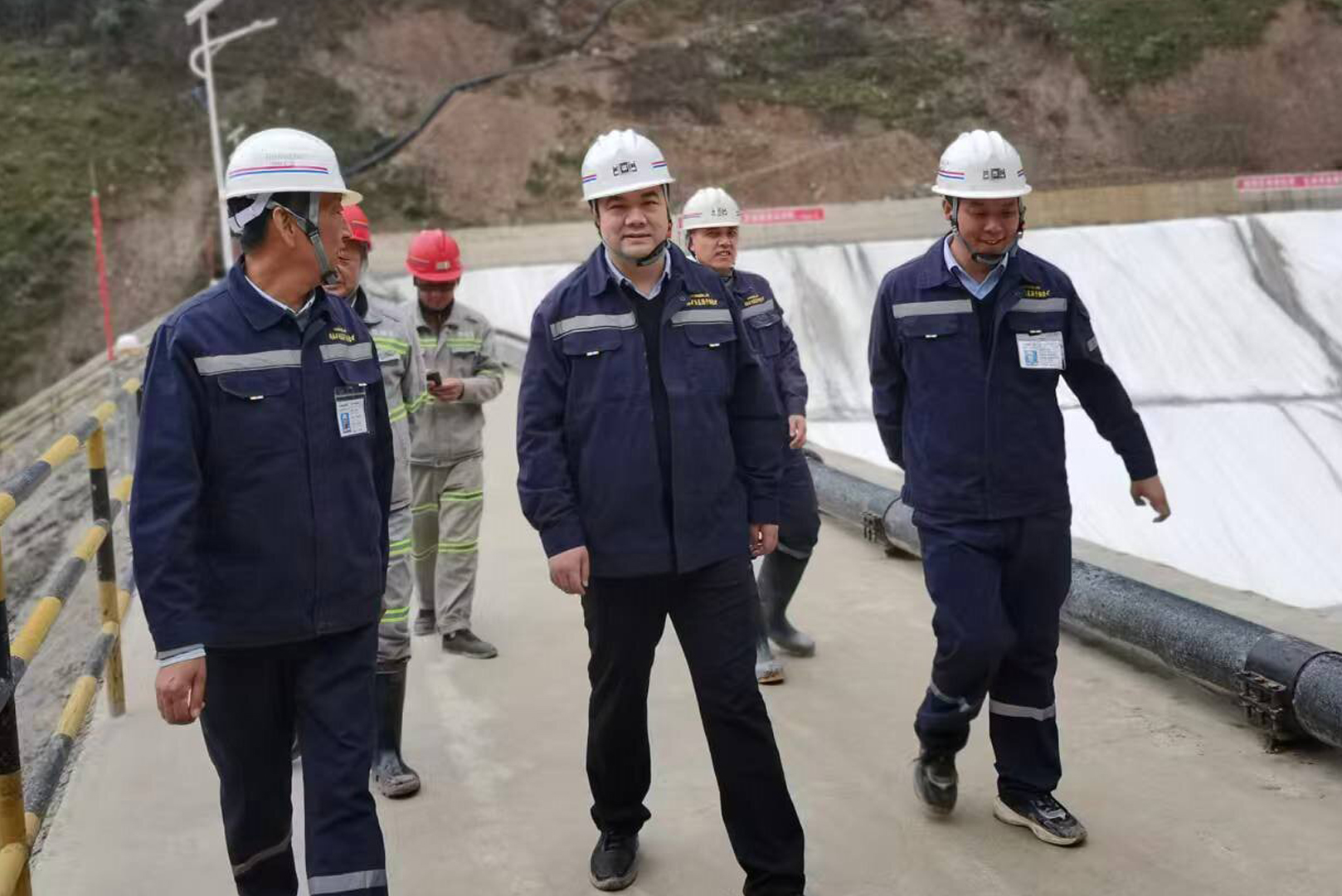 AGGAME资源董事长赵庆到四川鸿林矿业调研指导工作